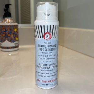 First Aid Beauty Gentle Foaming Cleanser